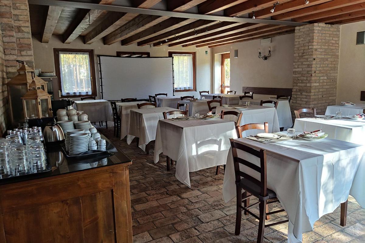 Hotel Villa Dei Carpini Oderzo Buitenkant foto