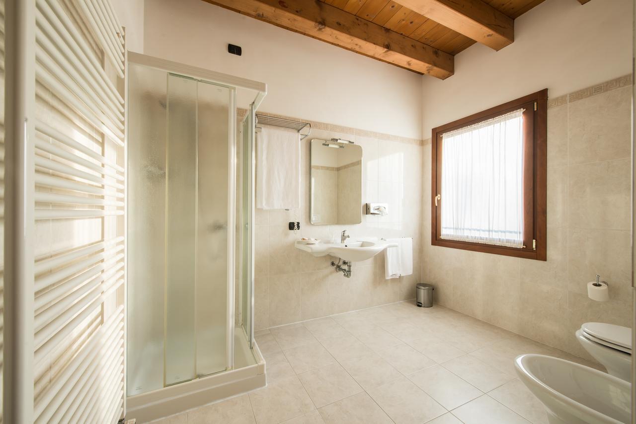 Hotel Villa Dei Carpini Oderzo Buitenkant foto