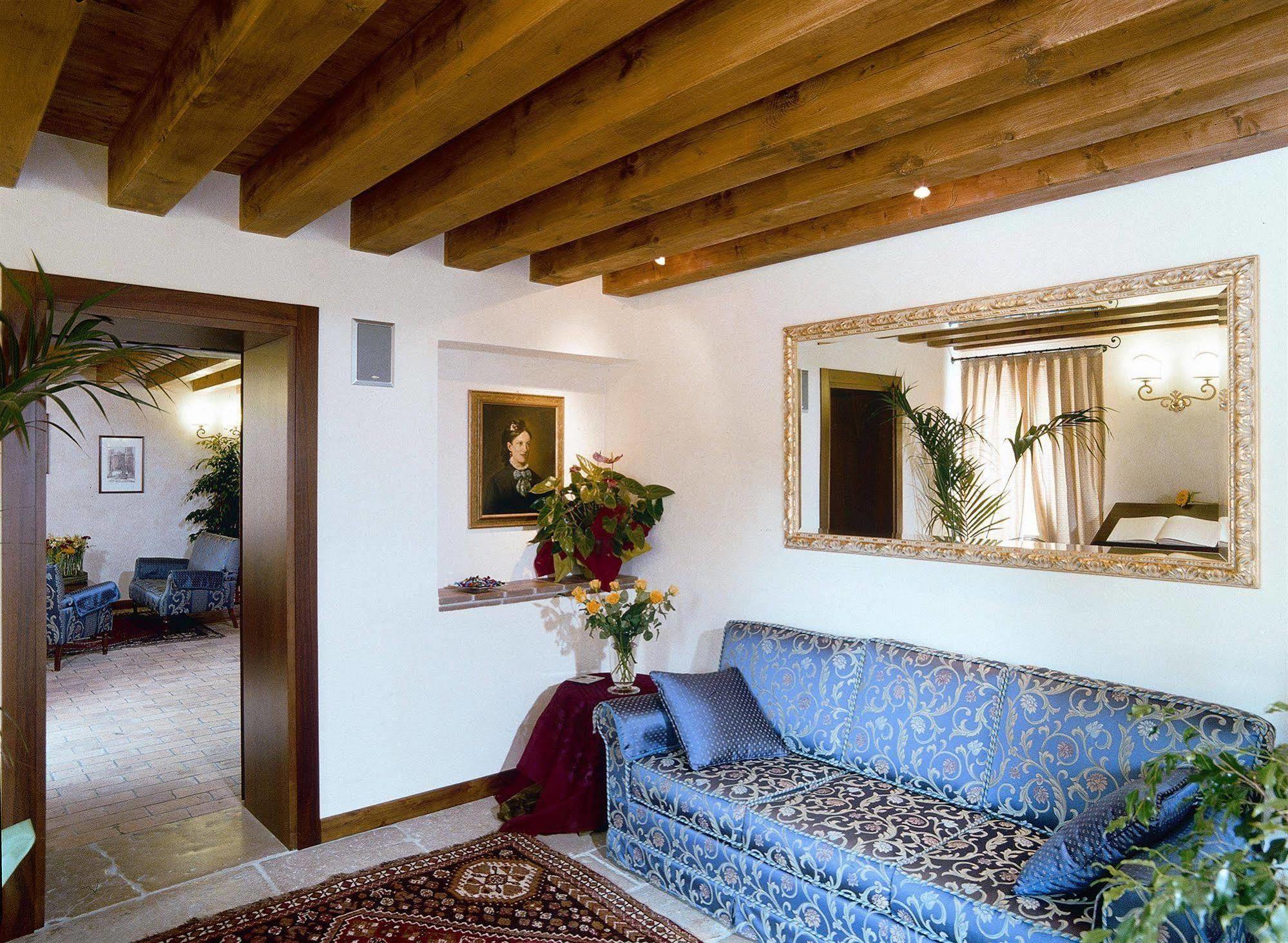Hotel Villa Dei Carpini Oderzo Buitenkant foto