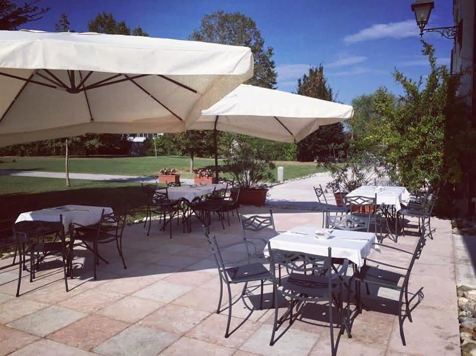 Hotel Villa Dei Carpini Oderzo Buitenkant foto